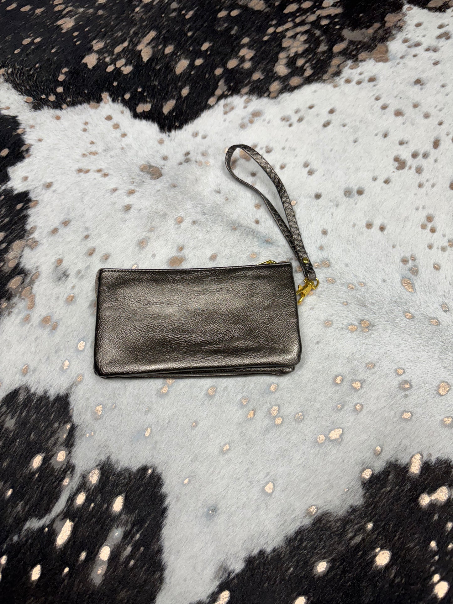 Grab and Go Convertible Crossbody Wristlet