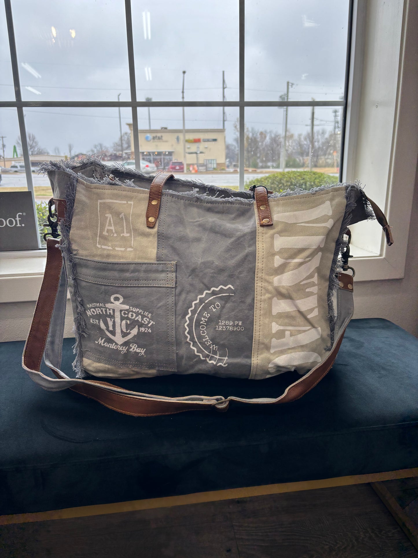Queen Creek Weekender Bag
