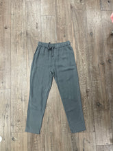 Load image into Gallery viewer, Tencel Tapered Pants