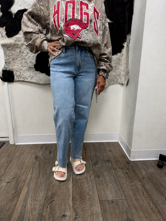 Stevie Ankle Straight Jeans