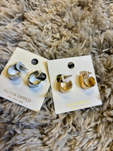 Load image into Gallery viewer, Chunky Dipped Hoop Earrings