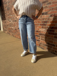 Bella HR Barrel Leg Jeans