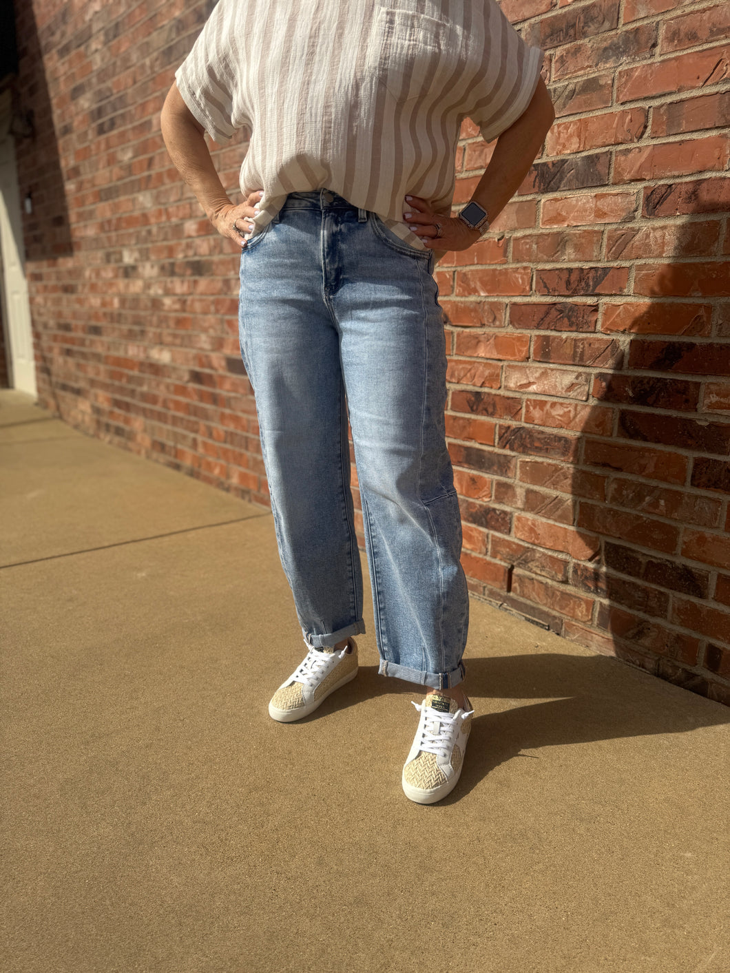 Bella HR Barrel Leg Jeans