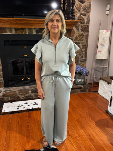 Ruffle Luxe Set