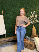 Load image into Gallery viewer, Reagan Ribbed Crew Neck Top