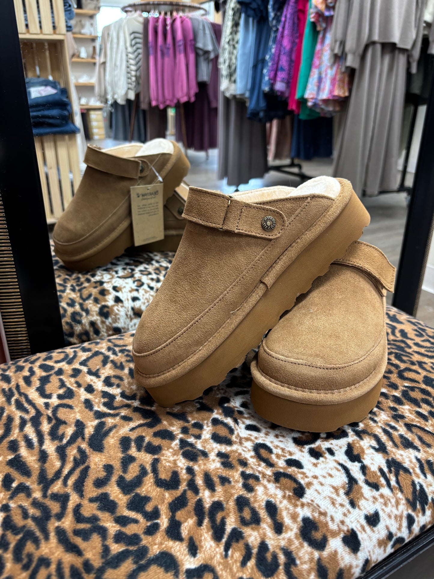 Chestnut Creek Clogs