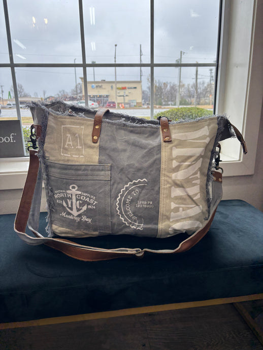 Queen Creek Weekender Bag
