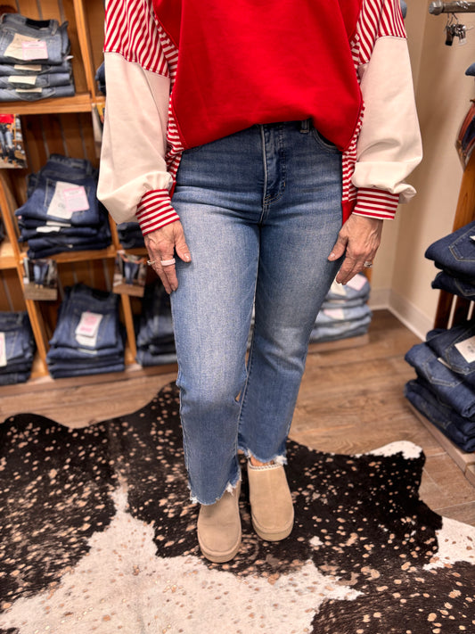 Avery HR Crop Fray Hem Jeans