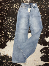 Load image into Gallery viewer, HW LT Wash Straight Leg Jeans
