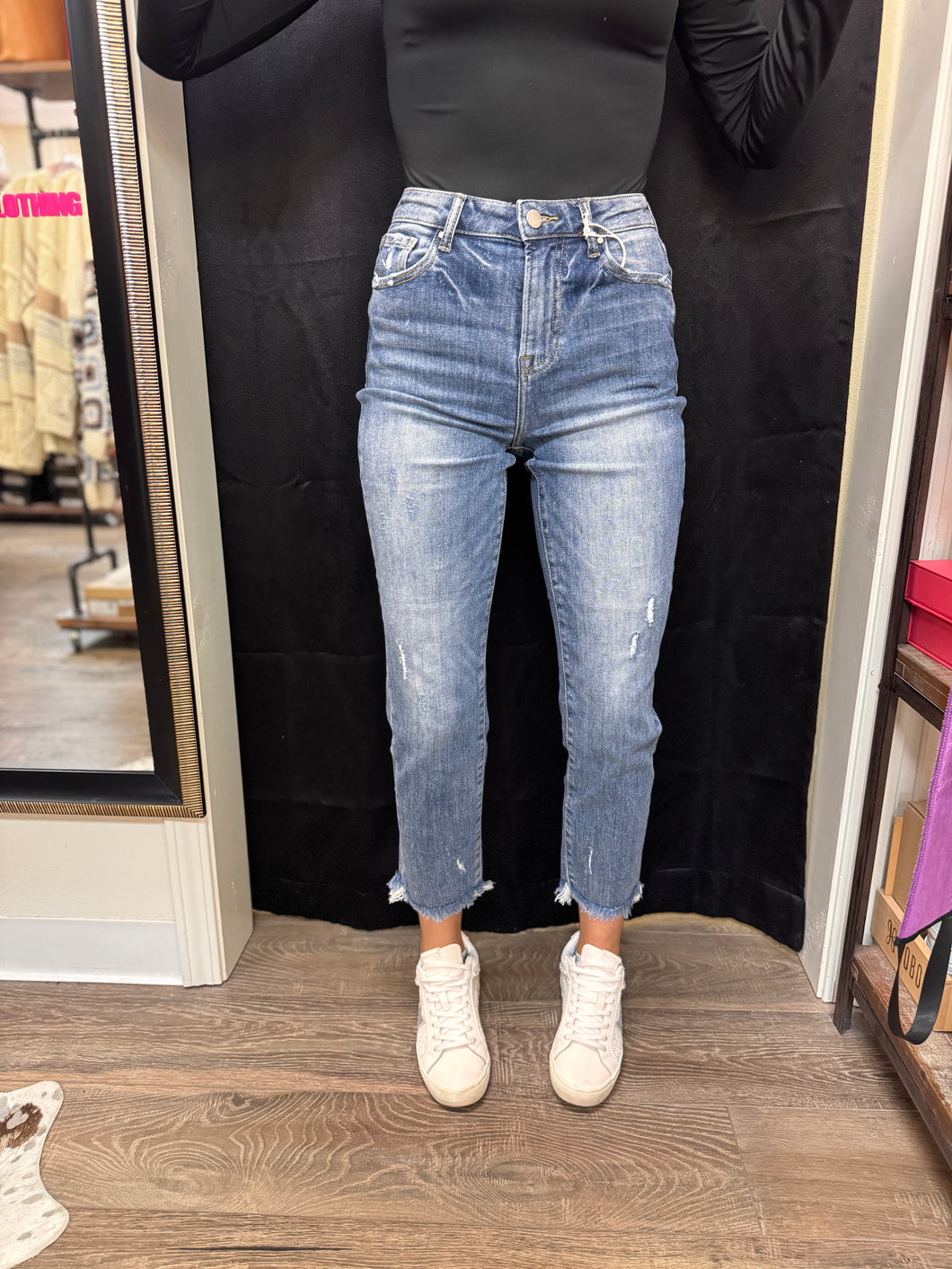 HR Relaxed Skinny Jeans