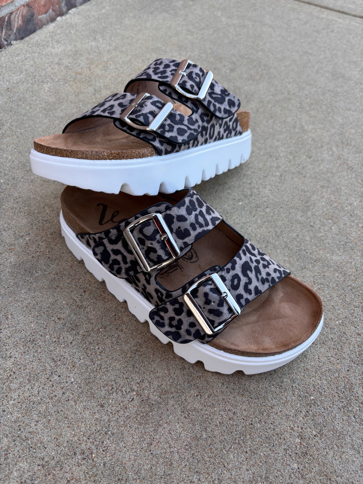 Jazmin Platform Sandals