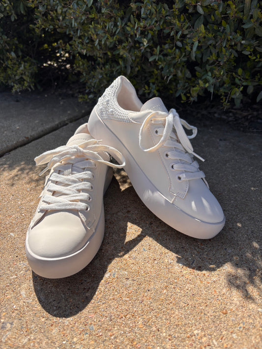 Pearl Crush Lace Up