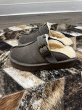 Load image into Gallery viewer, Moxie Platform Clog