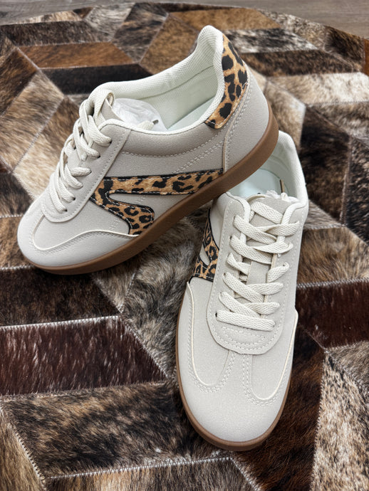 Retro Leopard Sneaker