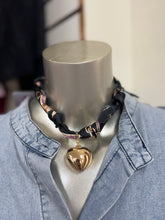 Load image into Gallery viewer, Elegant Scarf Necklace