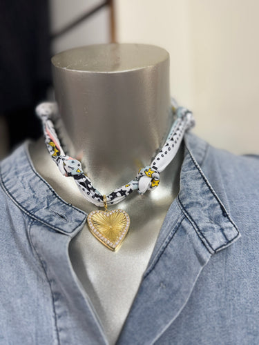 Elegant Scarf Necklace