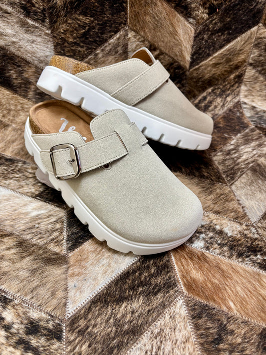 Riley Platform Clogs