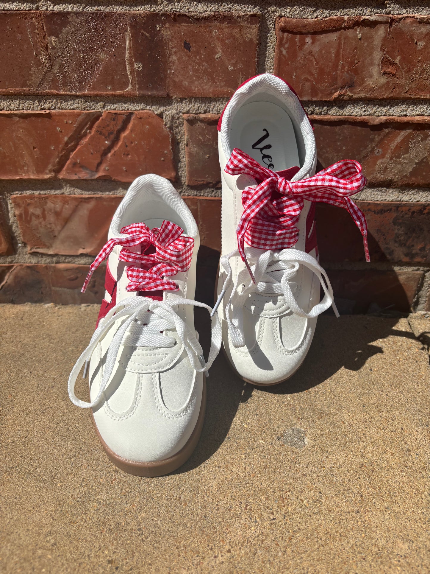 Retro 2 Sneakers