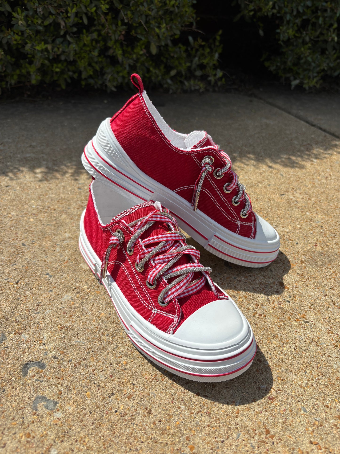 Very G Aman Red Sneaker