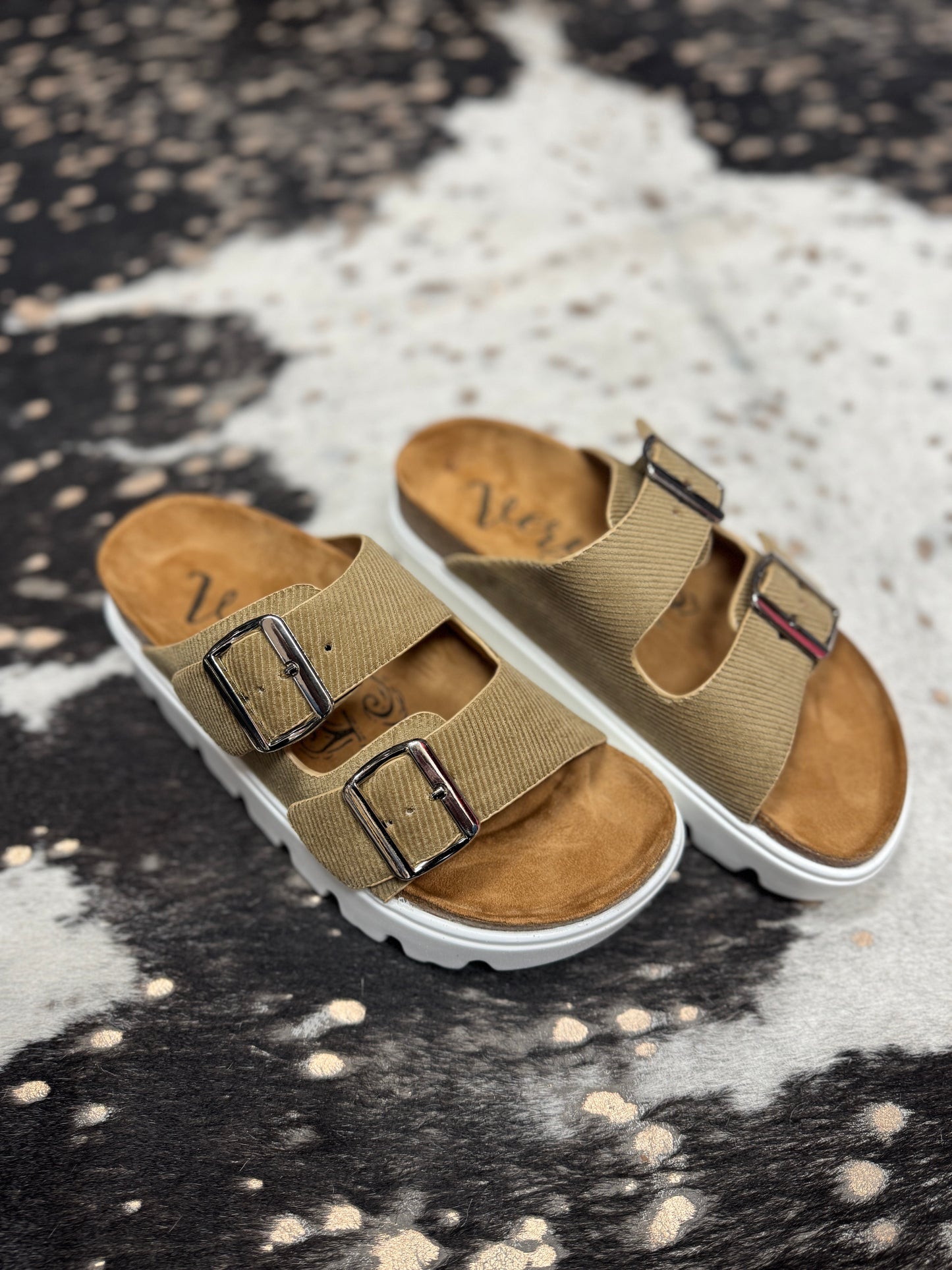 Jazmin Platform Sandals