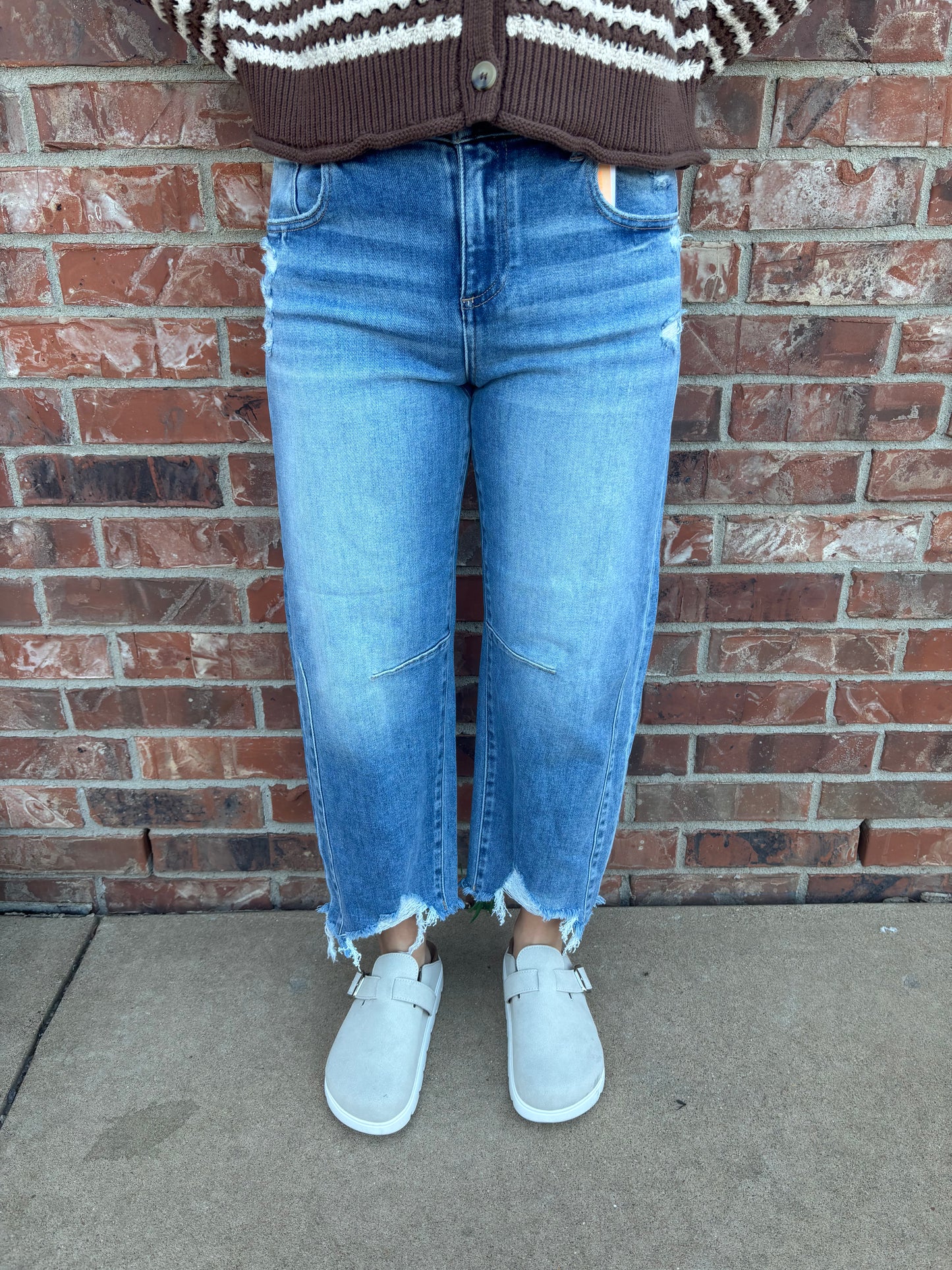 Presley Crop Barrel Distressed Hem Jeans