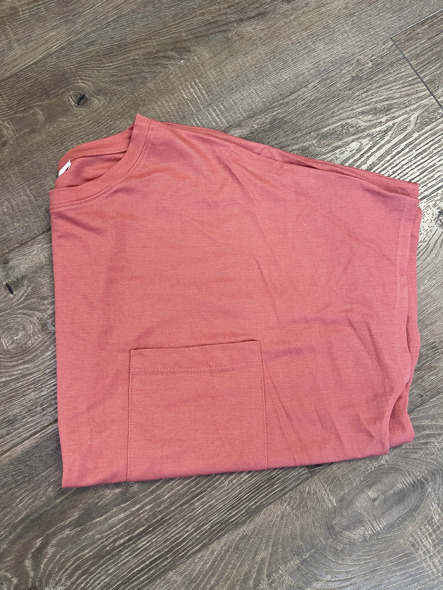 Back to Basic Top with Pocket