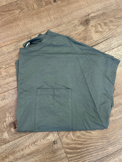 Back to Basic Top with Pocket