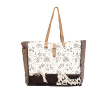 Load image into Gallery viewer, Myra Ursinia Weekender Bag