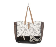 Load image into Gallery viewer, Myra Ursinia Weekender Bag