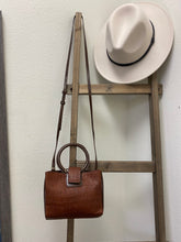 Load image into Gallery viewer, Hobo Heidi Small Crossbody