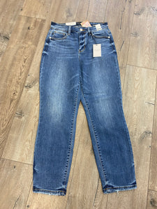MidRise 27.5" Clean Boyfriend Jeans