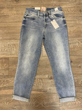 Load image into Gallery viewer, Judy Blue Bleach Wash Boyfriend Jeans