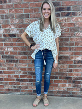 Load image into Gallery viewer, Risen Button Fly Skinny Jeans